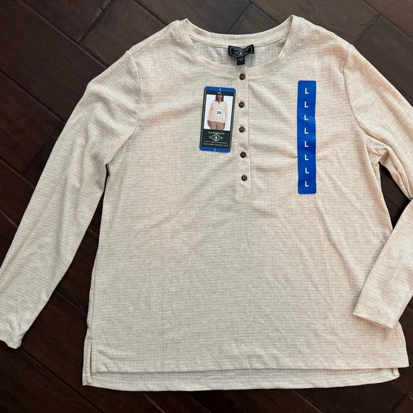 G. H. Bass & Co. Tops - G. H. Bass & Co Long Sleeve Henley size Large NWT